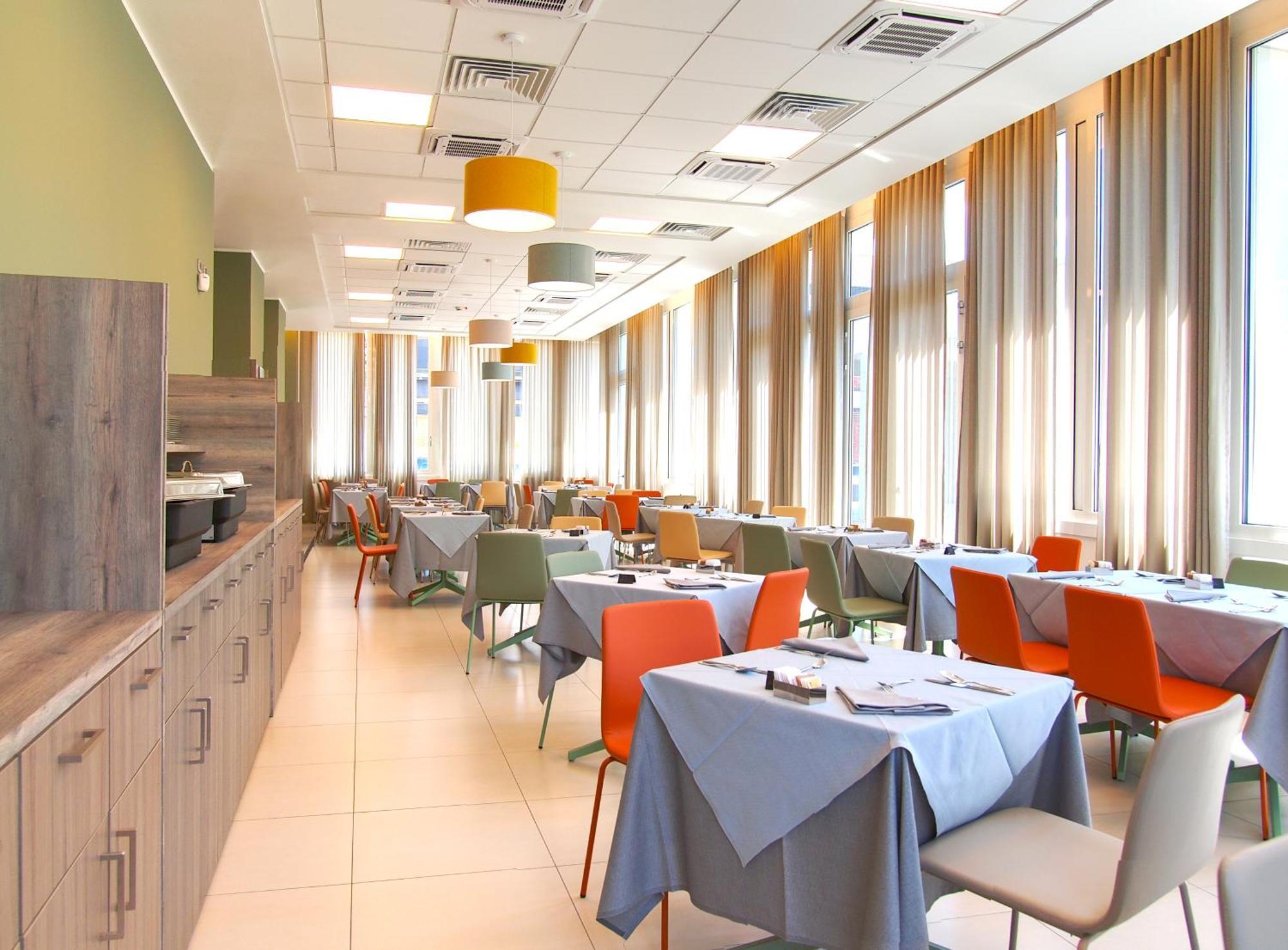 Tower Hotel Malpensa Busto Arsizio Esterno foto